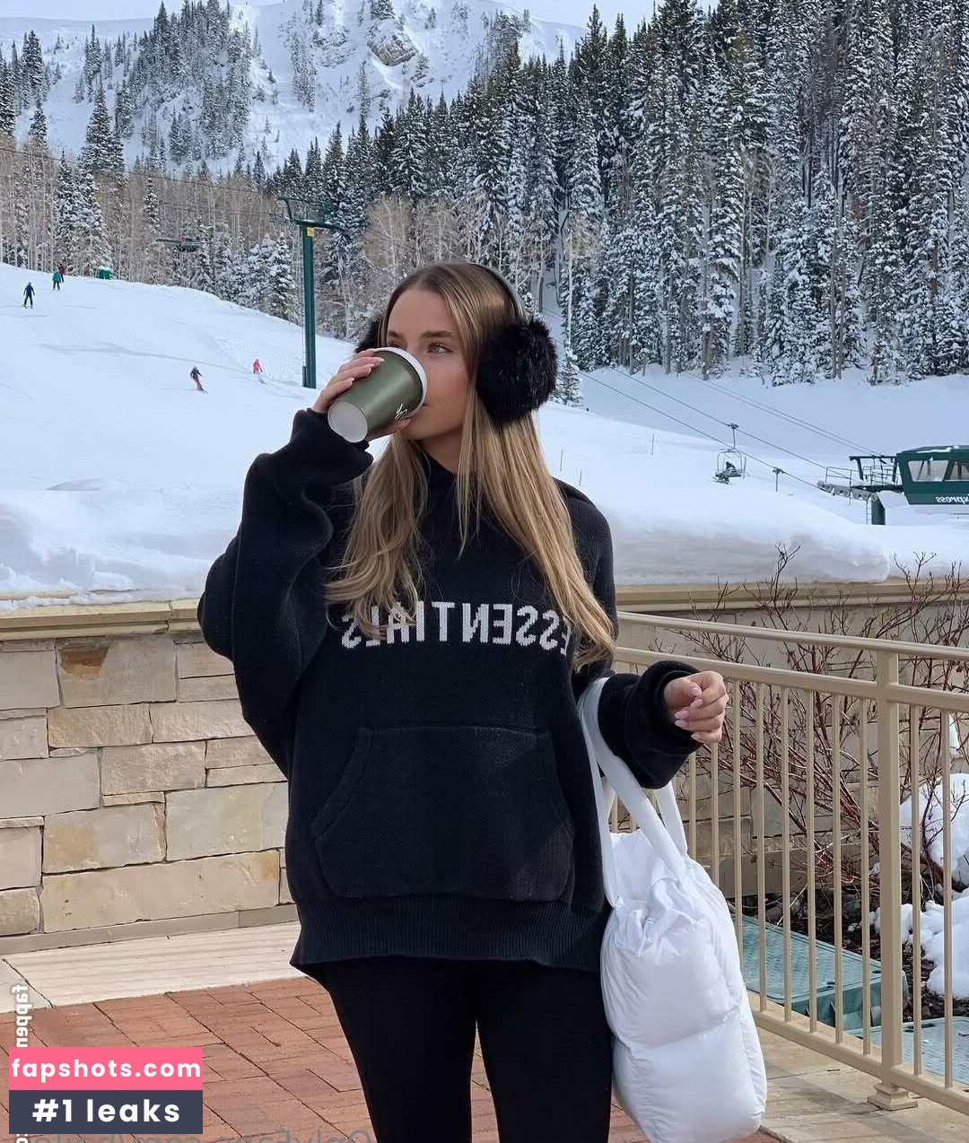 Hailey nude babe gallery