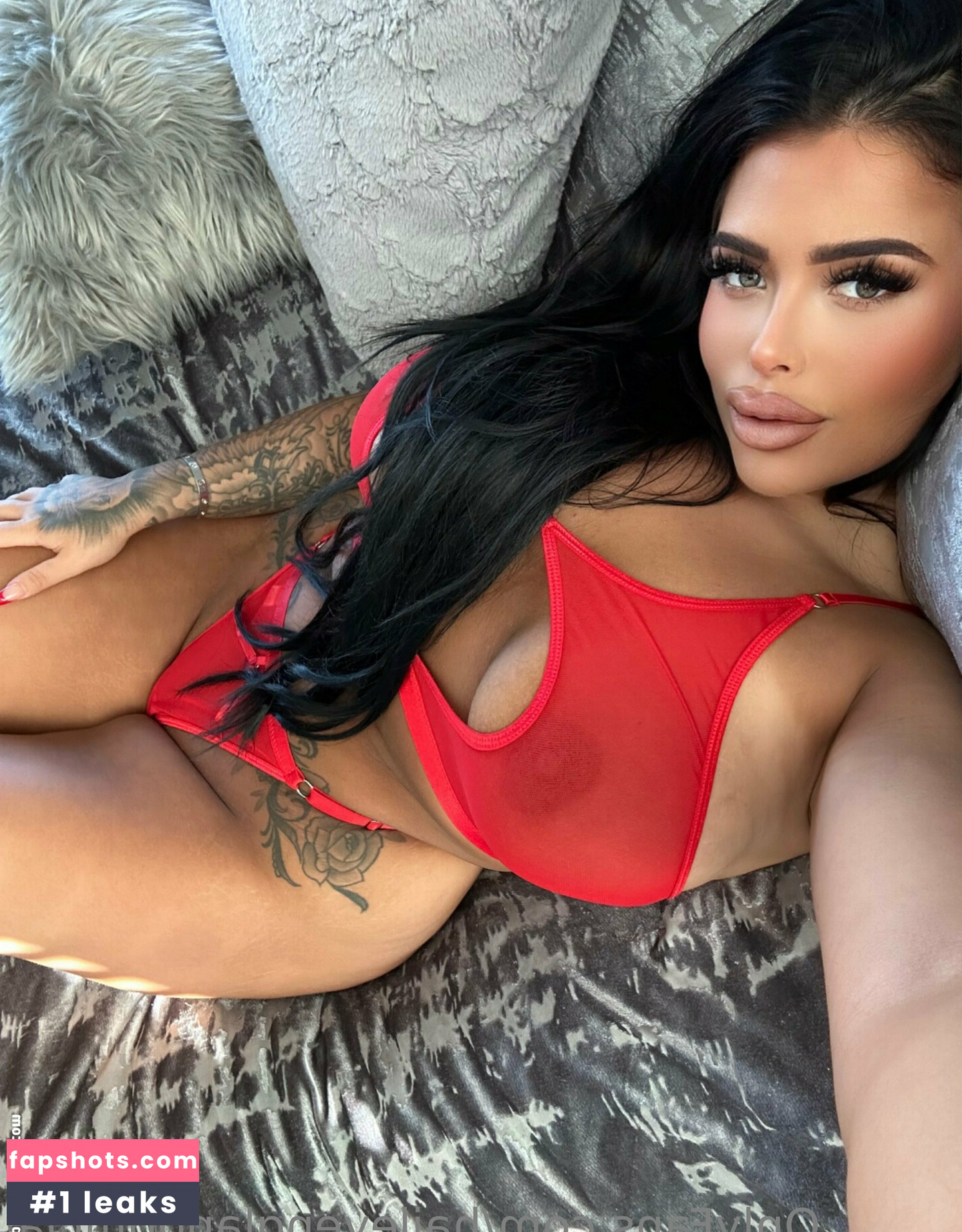 haileyenglandofficial gallery photo #3