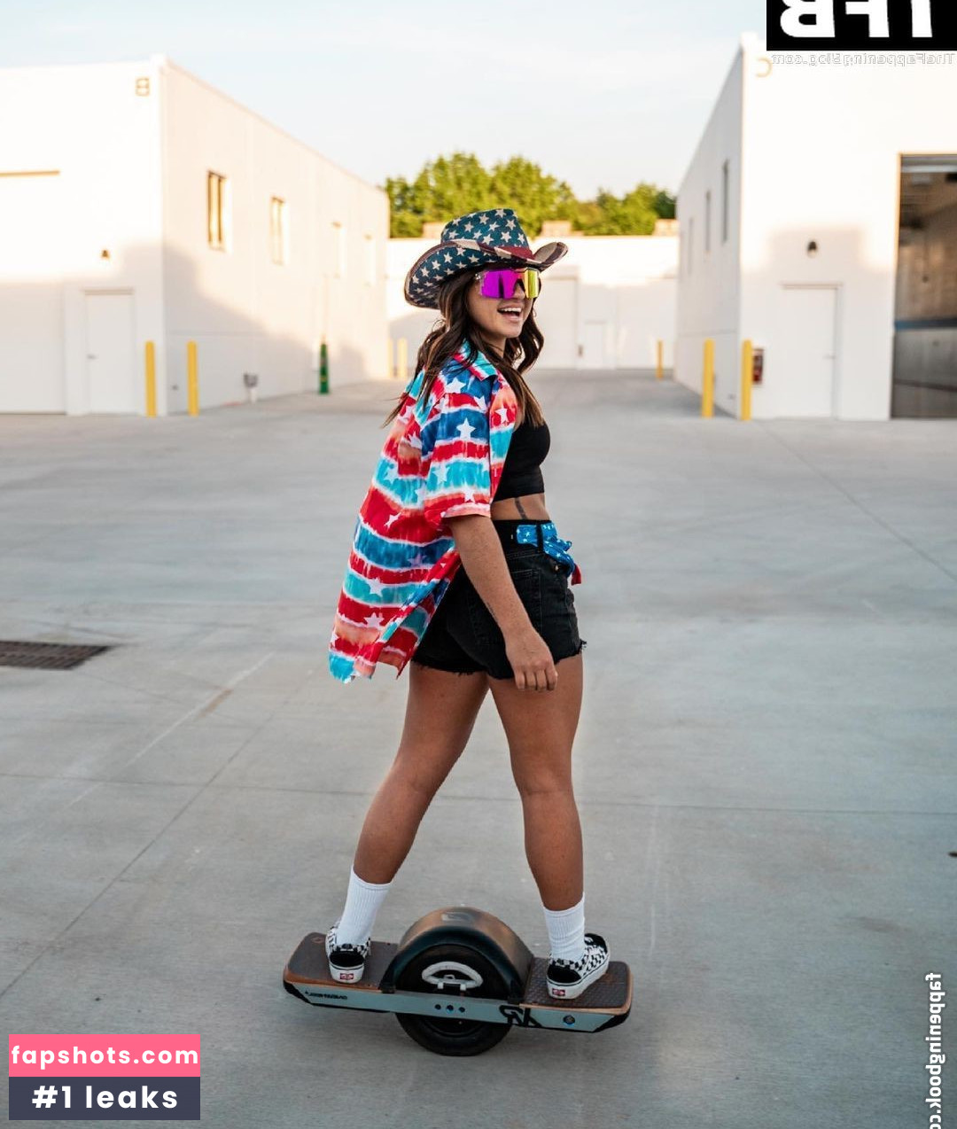 Hailie Deegan gallery photo #140