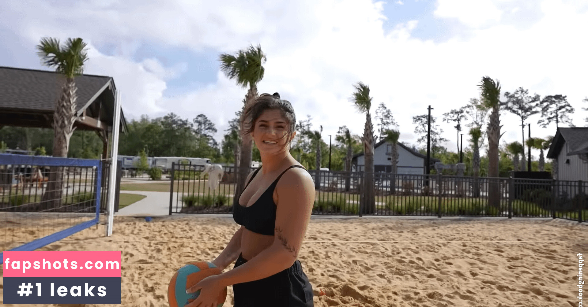 Hailie Deegan nude babe gallery