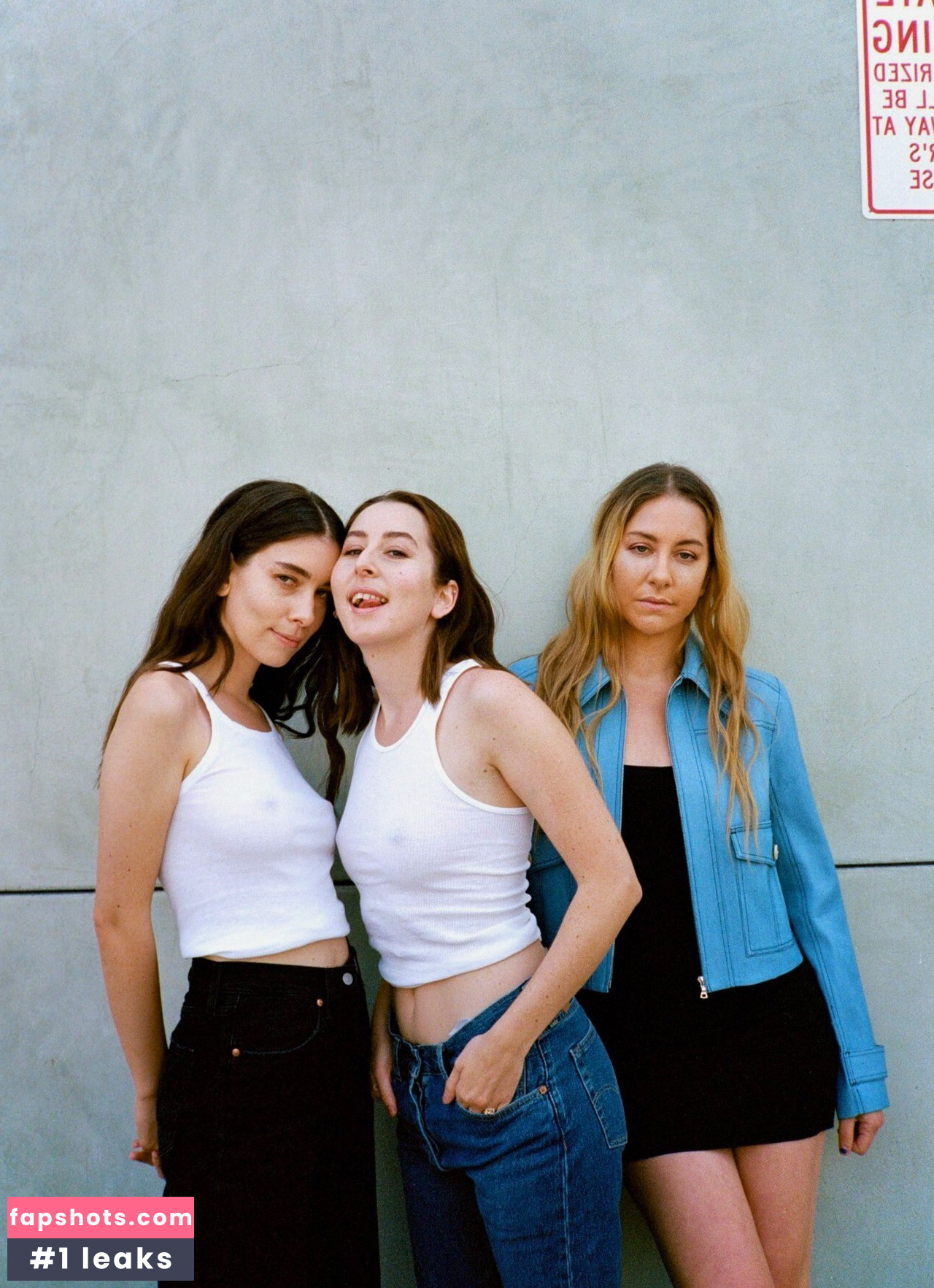 Haim Sisters gallery photo #95