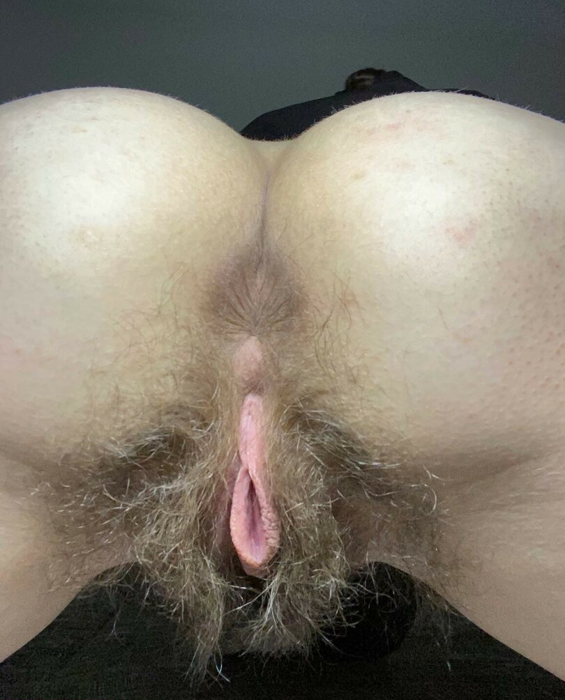 hairy-women gallery photo #1032