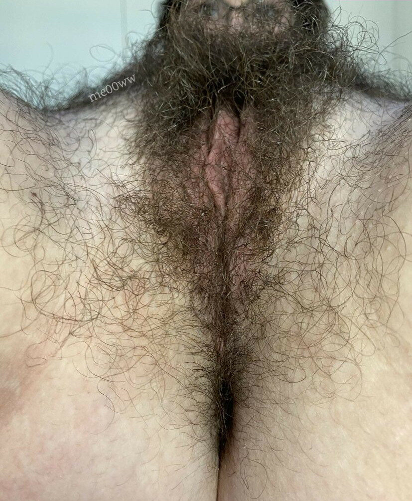 hairy-women gallery photo #1185