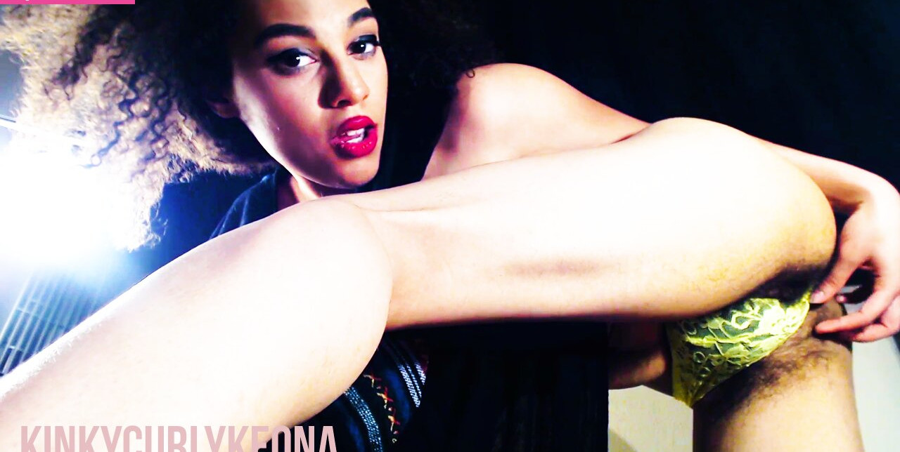 hairy-women gallery photo #1220