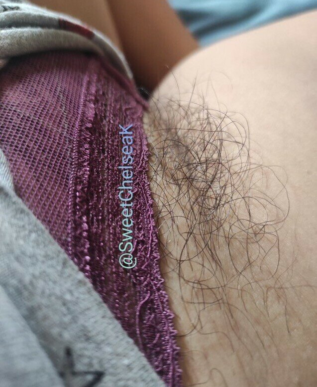 hairy-women gallery photo #1305