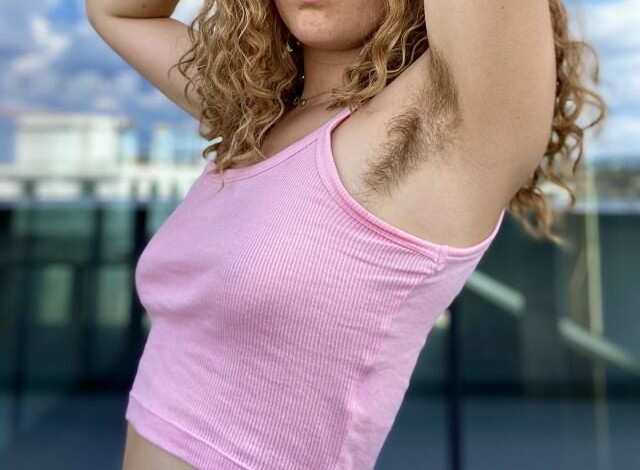 hairy-women gallery photo #1363