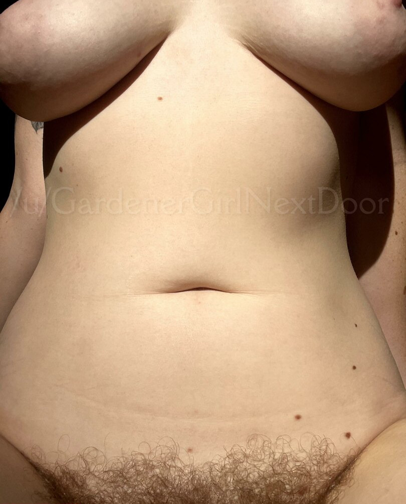 hairy-women gallery photo #1370