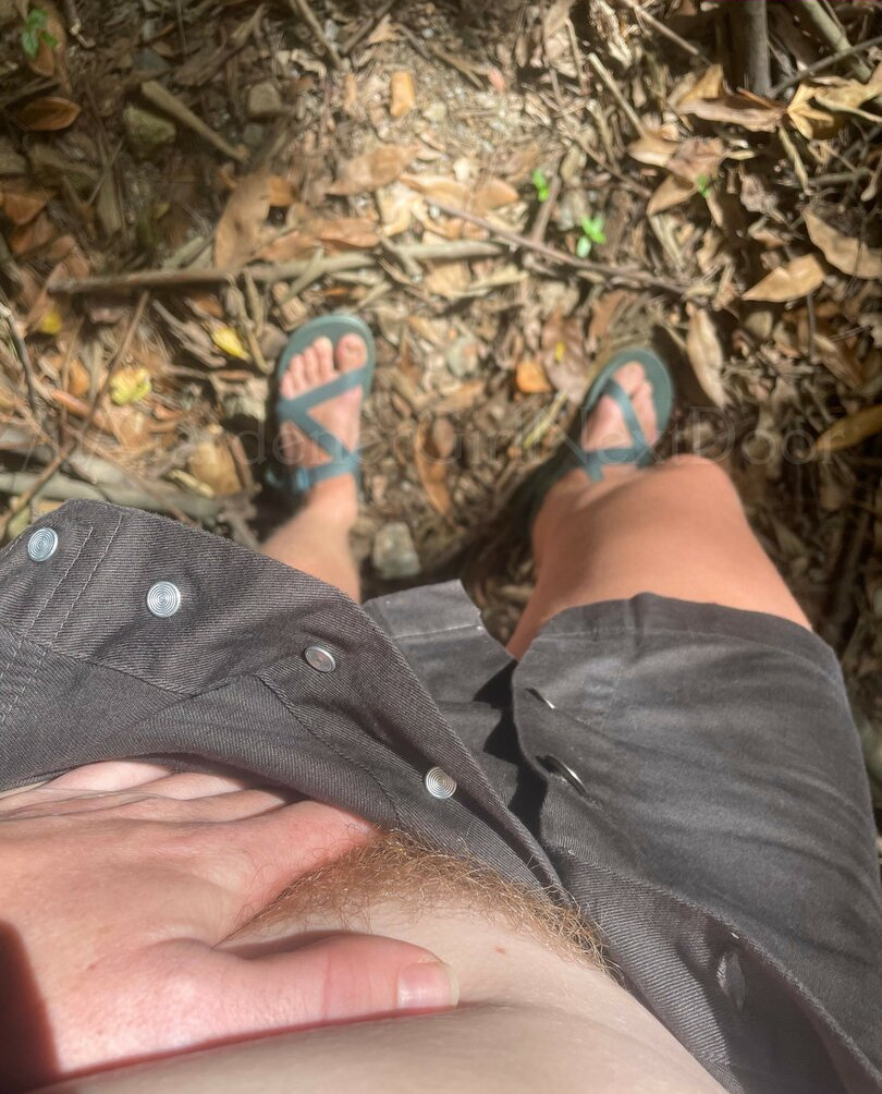 hairy-women gallery photo #1375