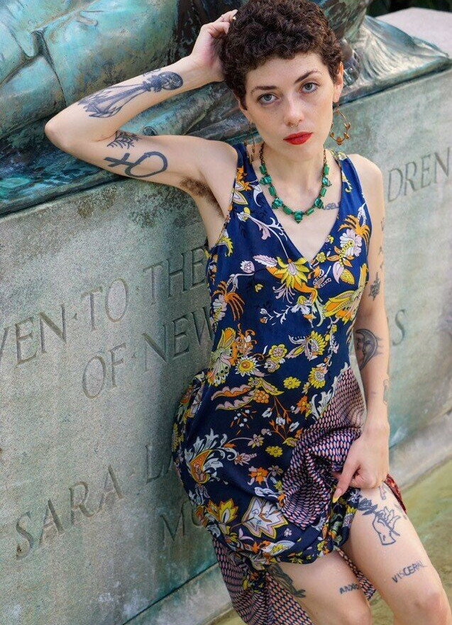 hairy-women gallery photo #1396