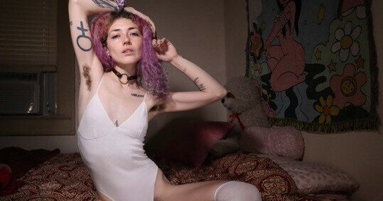 hairy-women gallery photo #1424