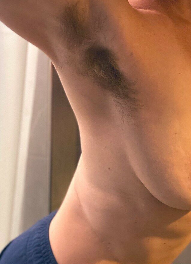 hairy-women gallery photo #1434