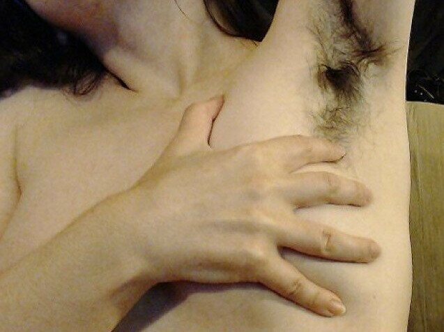 hairy-women gallery photo #1485