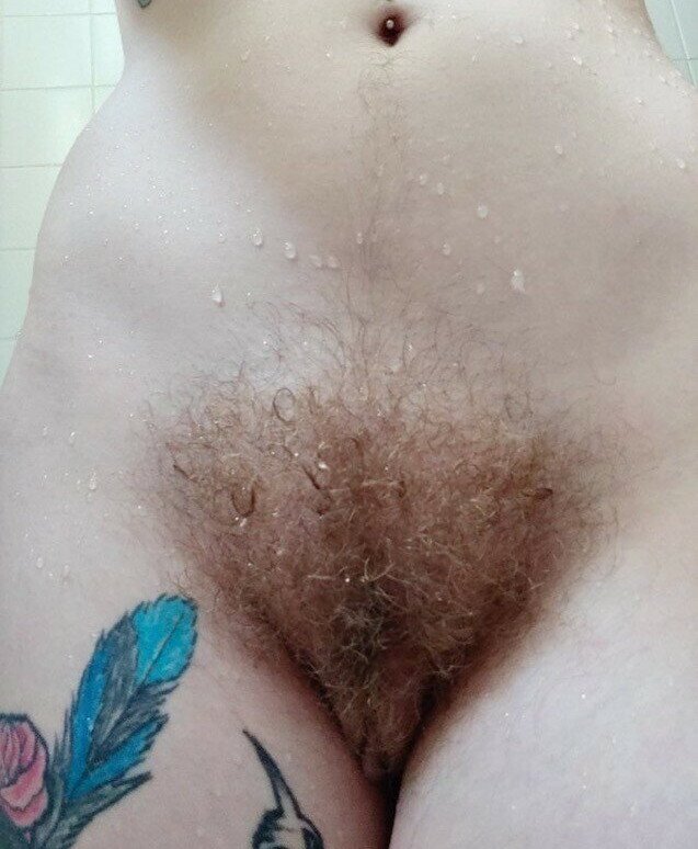 hairy-women gallery photo #1518