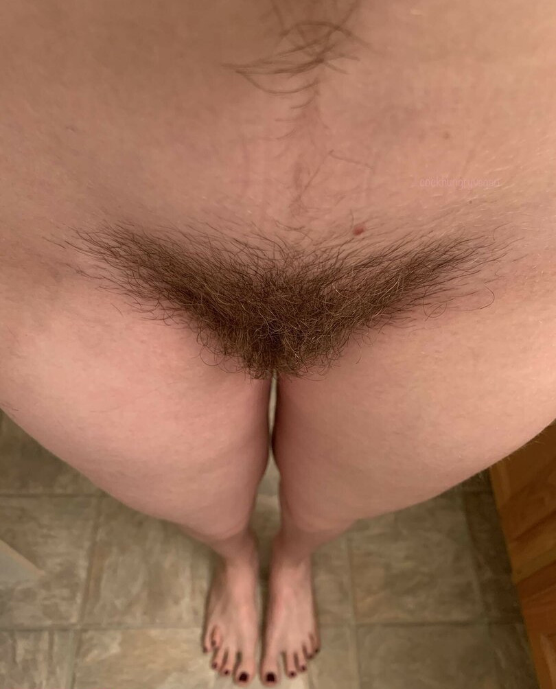 hairy-women gallery photo #1700