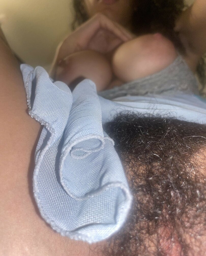 hairy-women gallery photo #1735