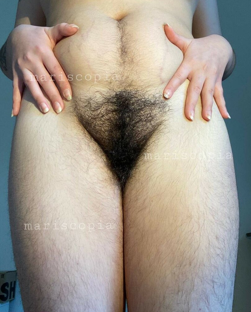 hairy-women gallery photo #1819