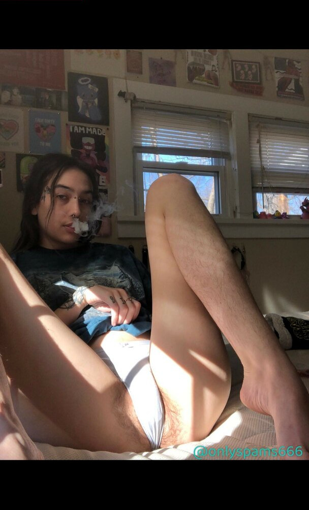 hairy-women gallery photo #1868