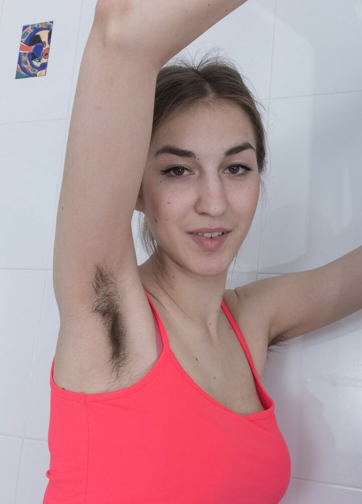 hairy-women gallery photo #2056