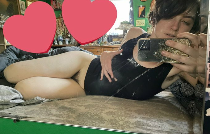 hairy-women gallery photo #2111