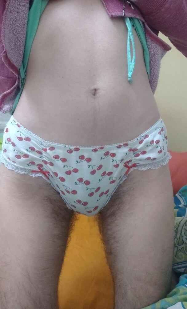 hairy-women gallery photo #2209