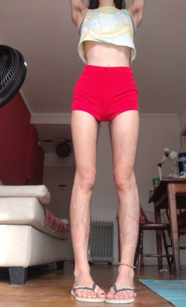 hairy-women gallery photo #2215