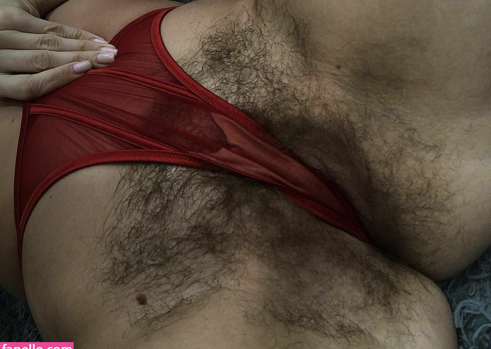 hairy-women gallery photo #2278