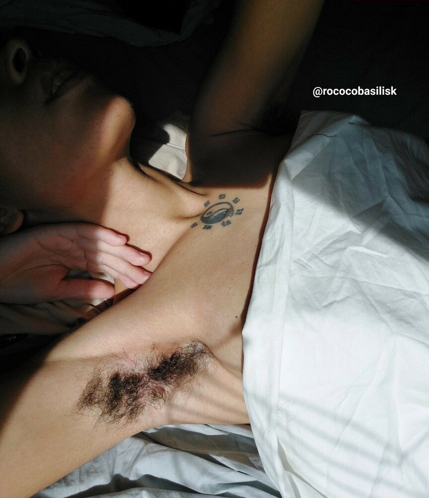 hairy-women gallery photo #2332