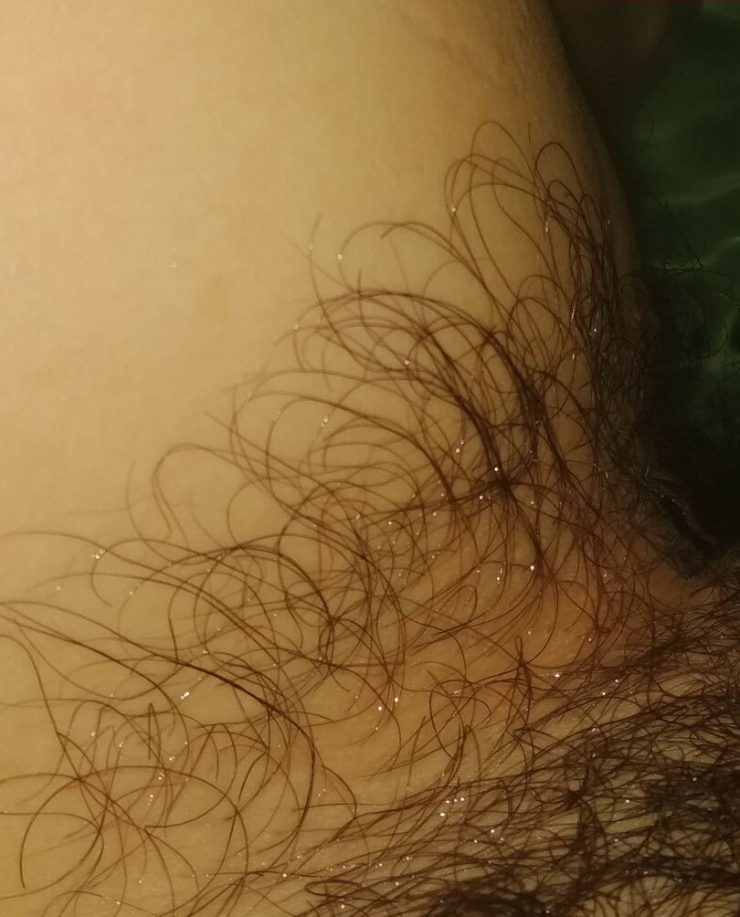 hairy-women gallery photo #2356