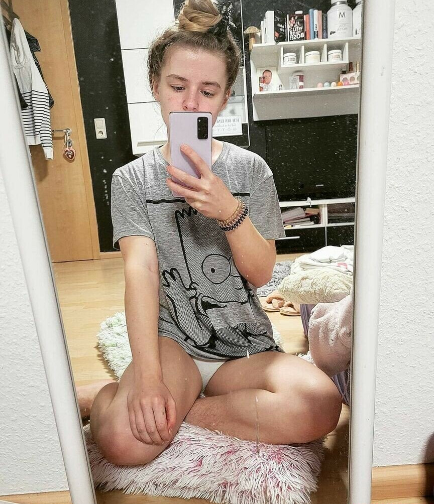 hairy-women gallery photo #2770