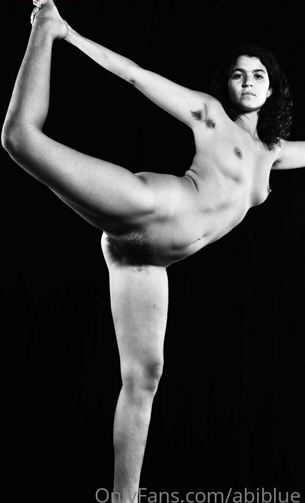 hairy-women gallery photo #629