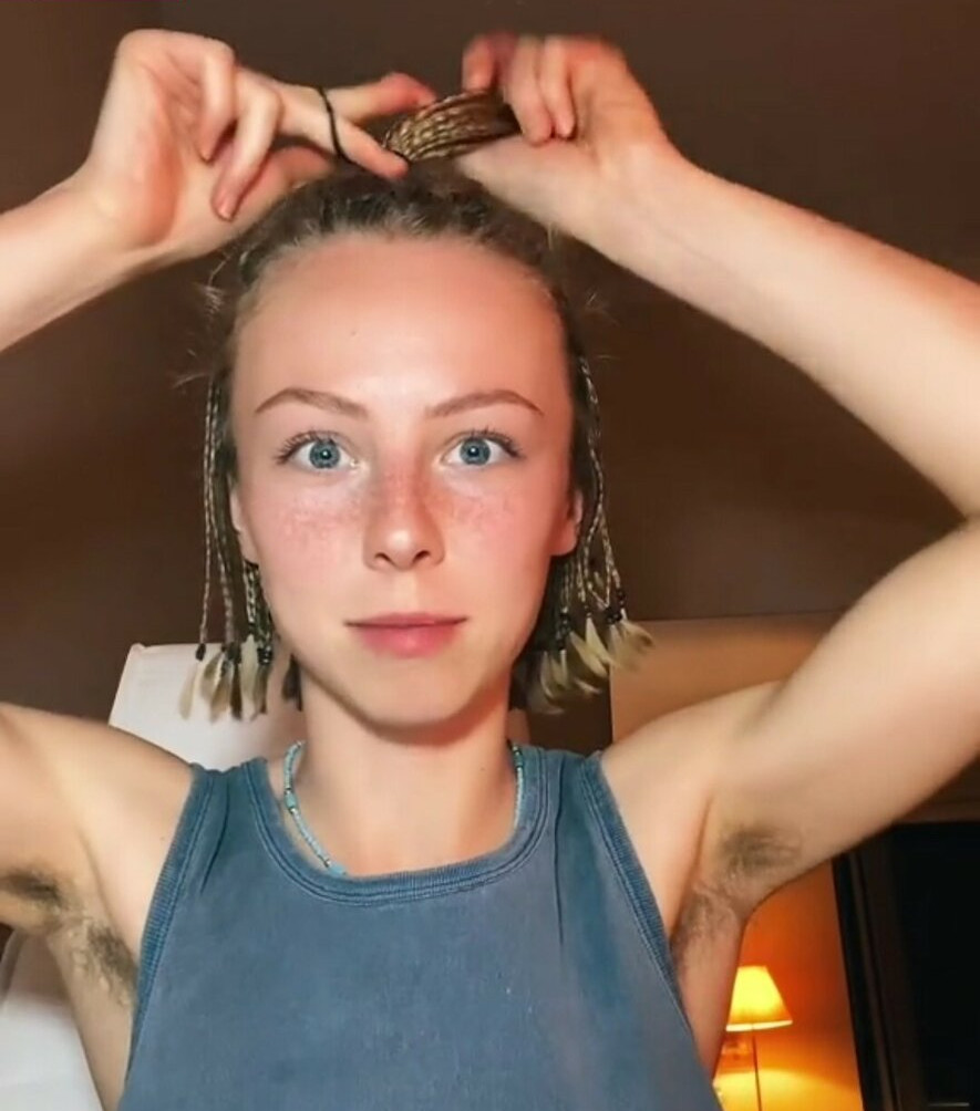 hairy-women gallery photo #866