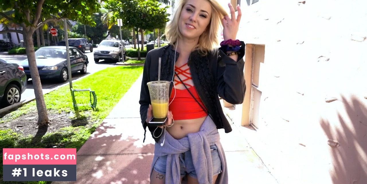 Haley Reed gallery photo #195