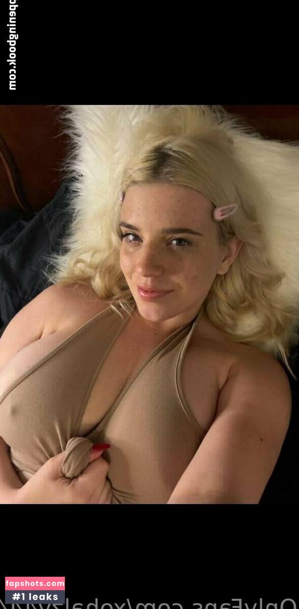 Haley Z gallery photo #7