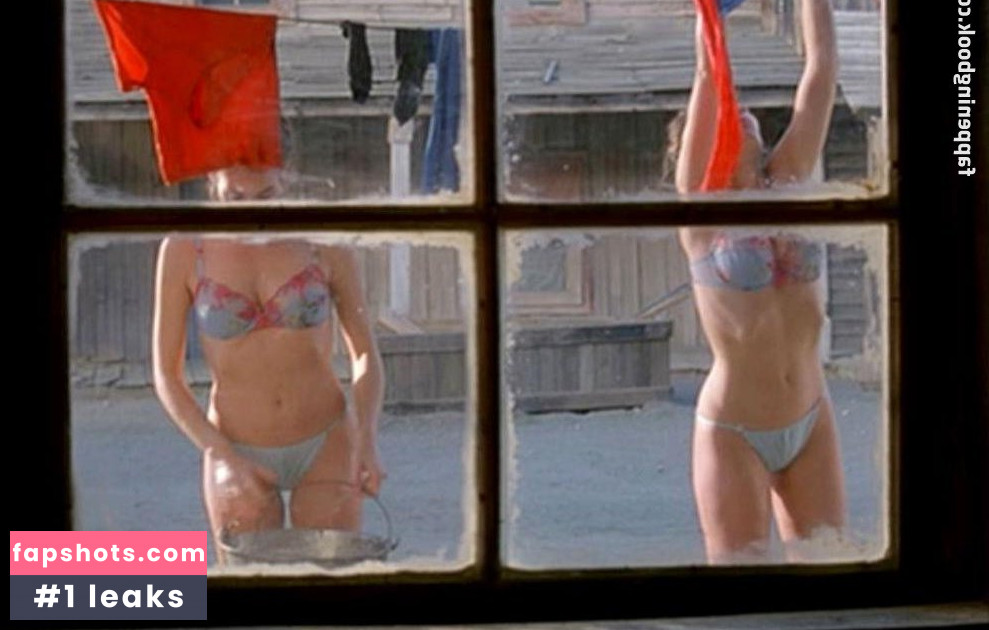 Halina Reijn gallery photo #14