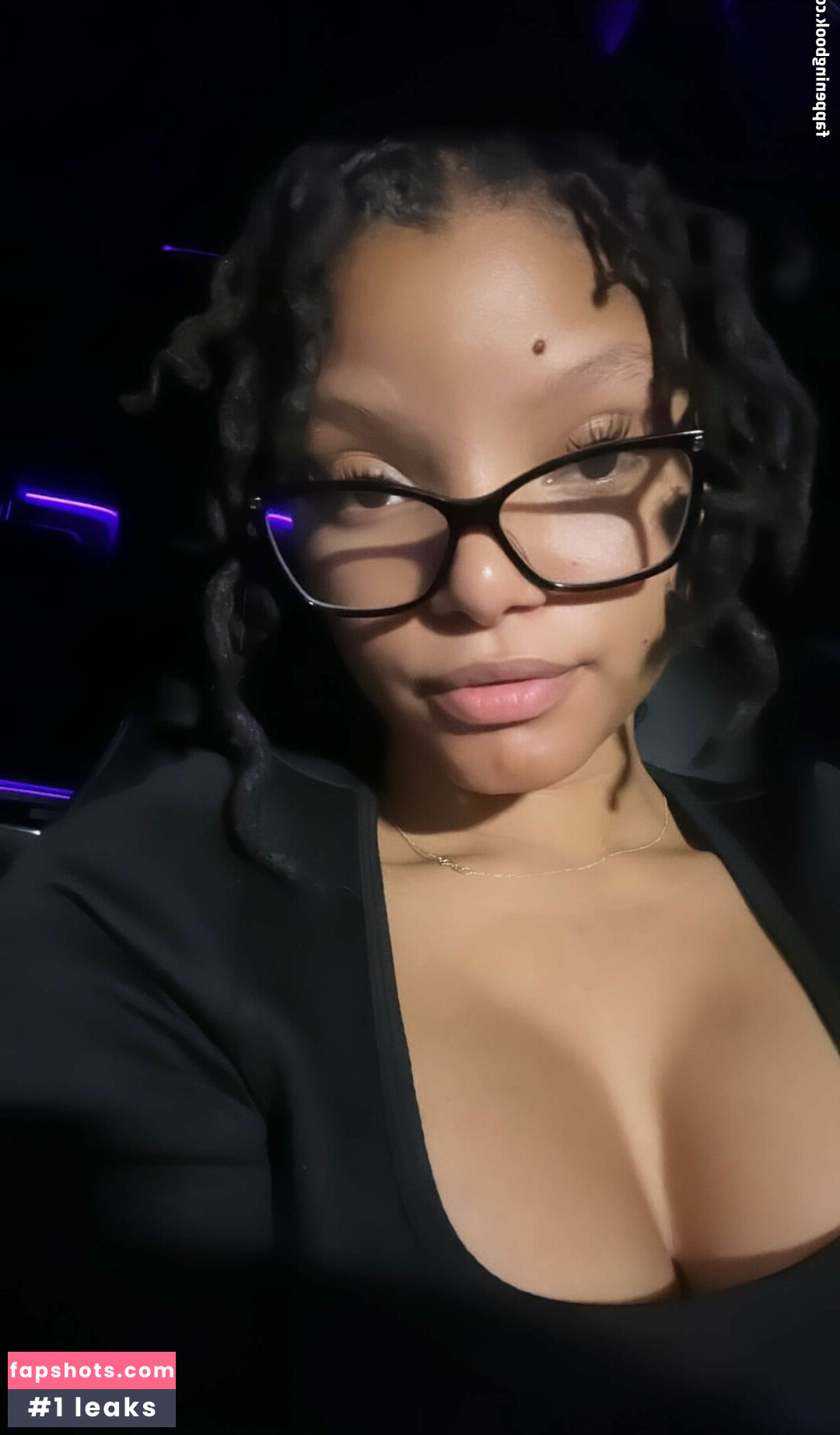 Halle Bailey gallery photo #115