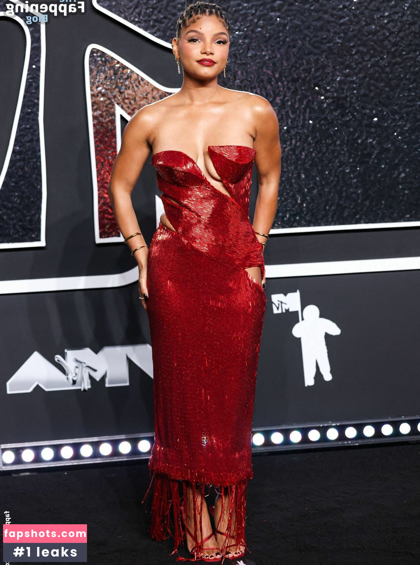 Halle Bailey gallery photo #136