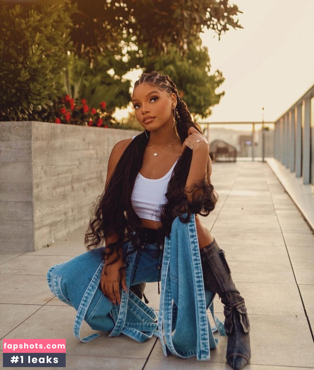 Halle Bailey gallery photo #155