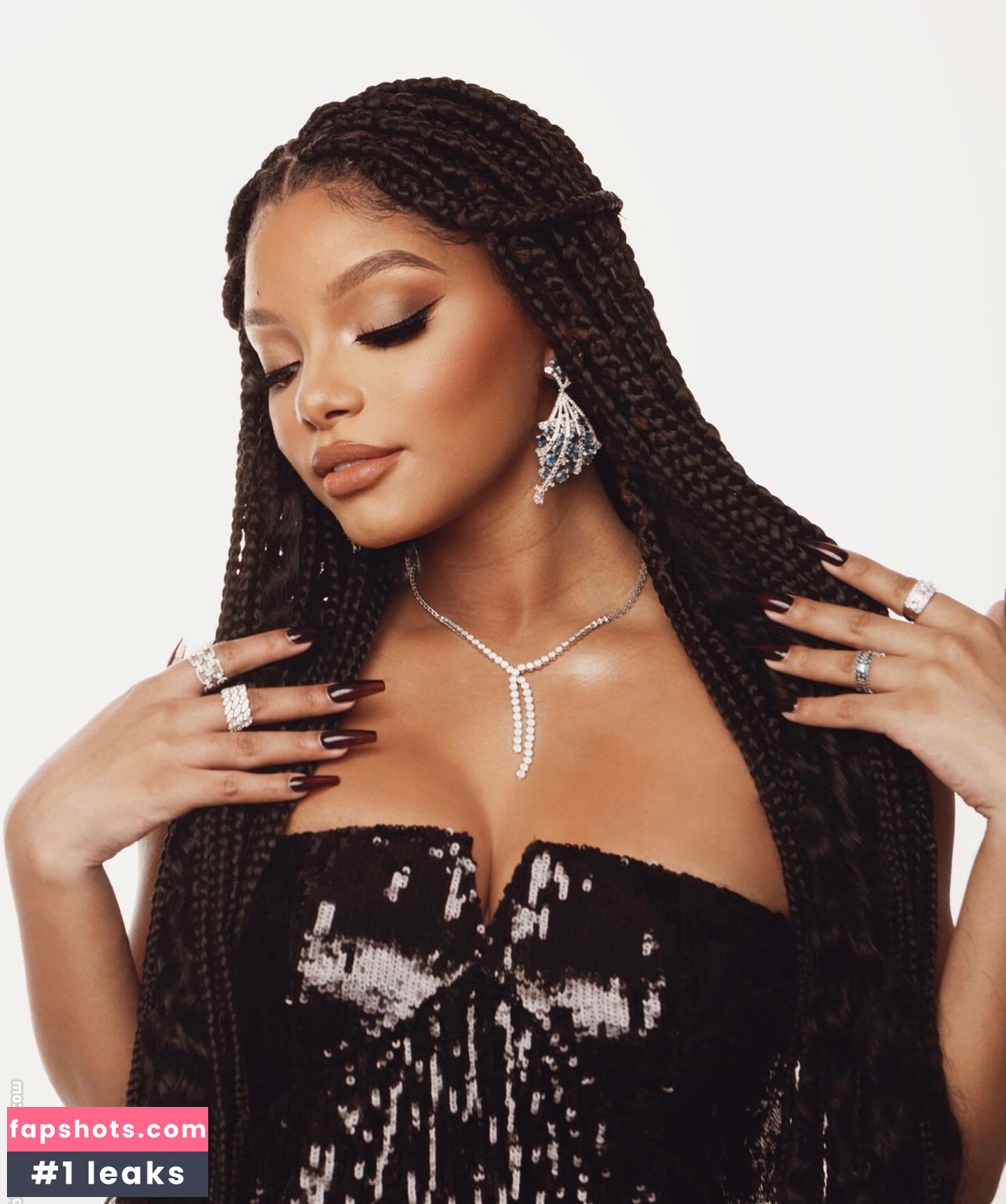Halle Bailey gallery photo #183