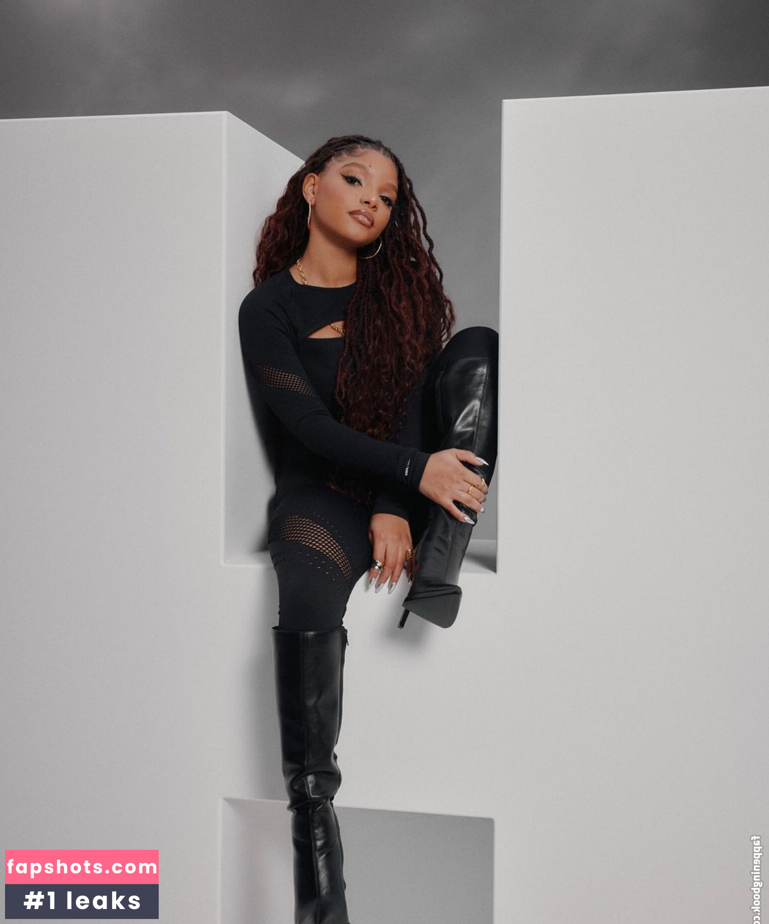 Halle Bailey gallery photo #196