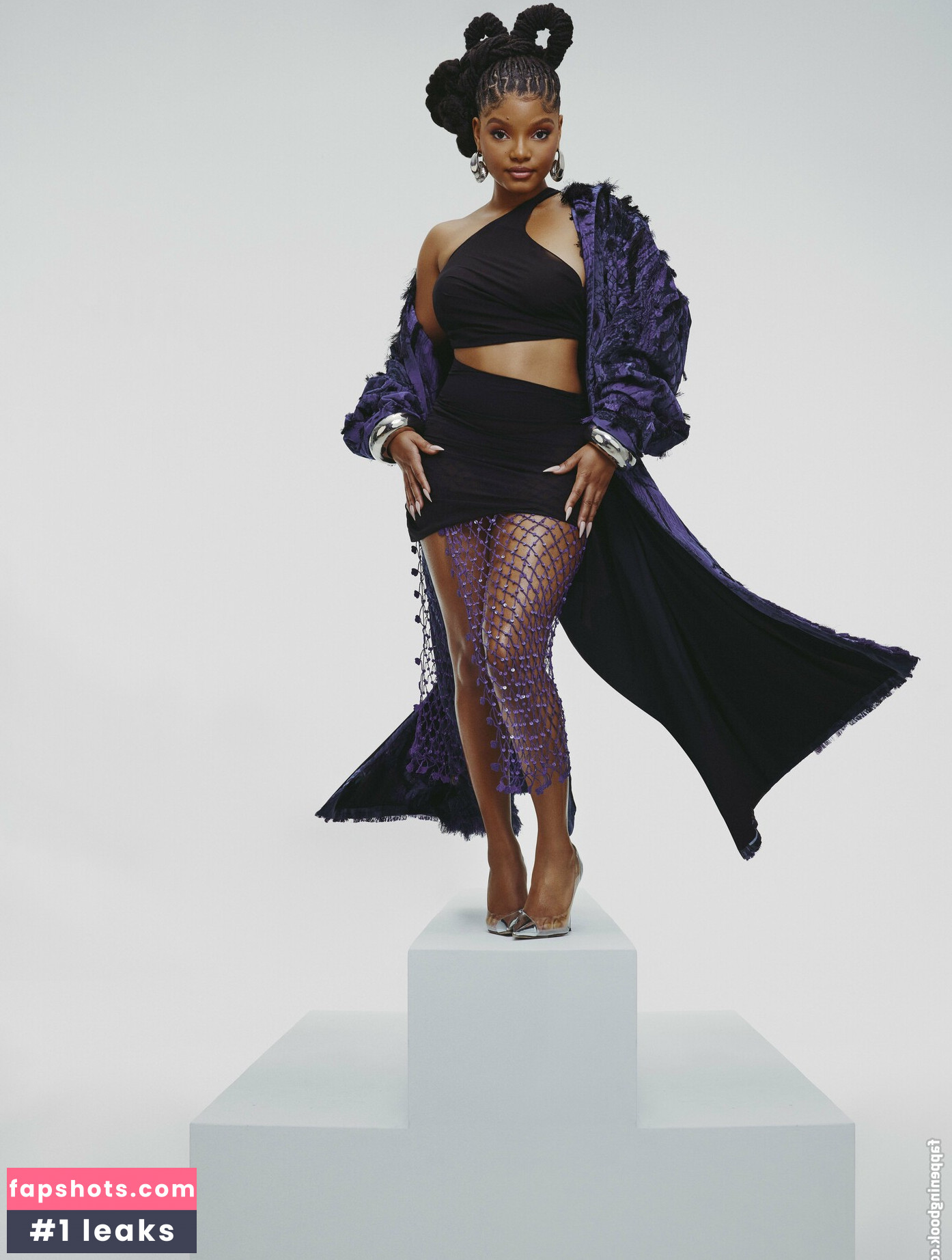 Halle Bailey gallery photo #216