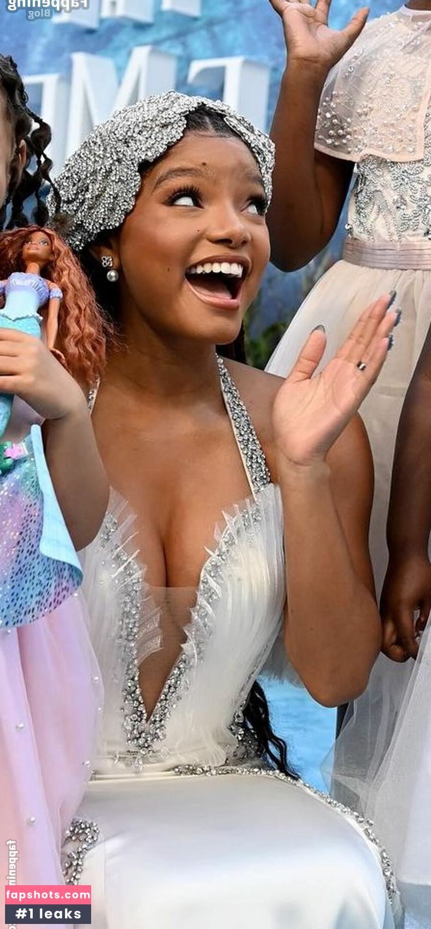 Halle Bailey gallery photo #226