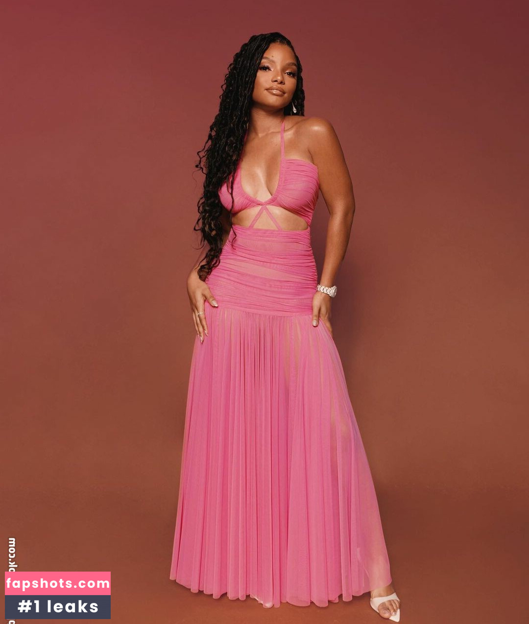 Halle Bailey gallery photo #253