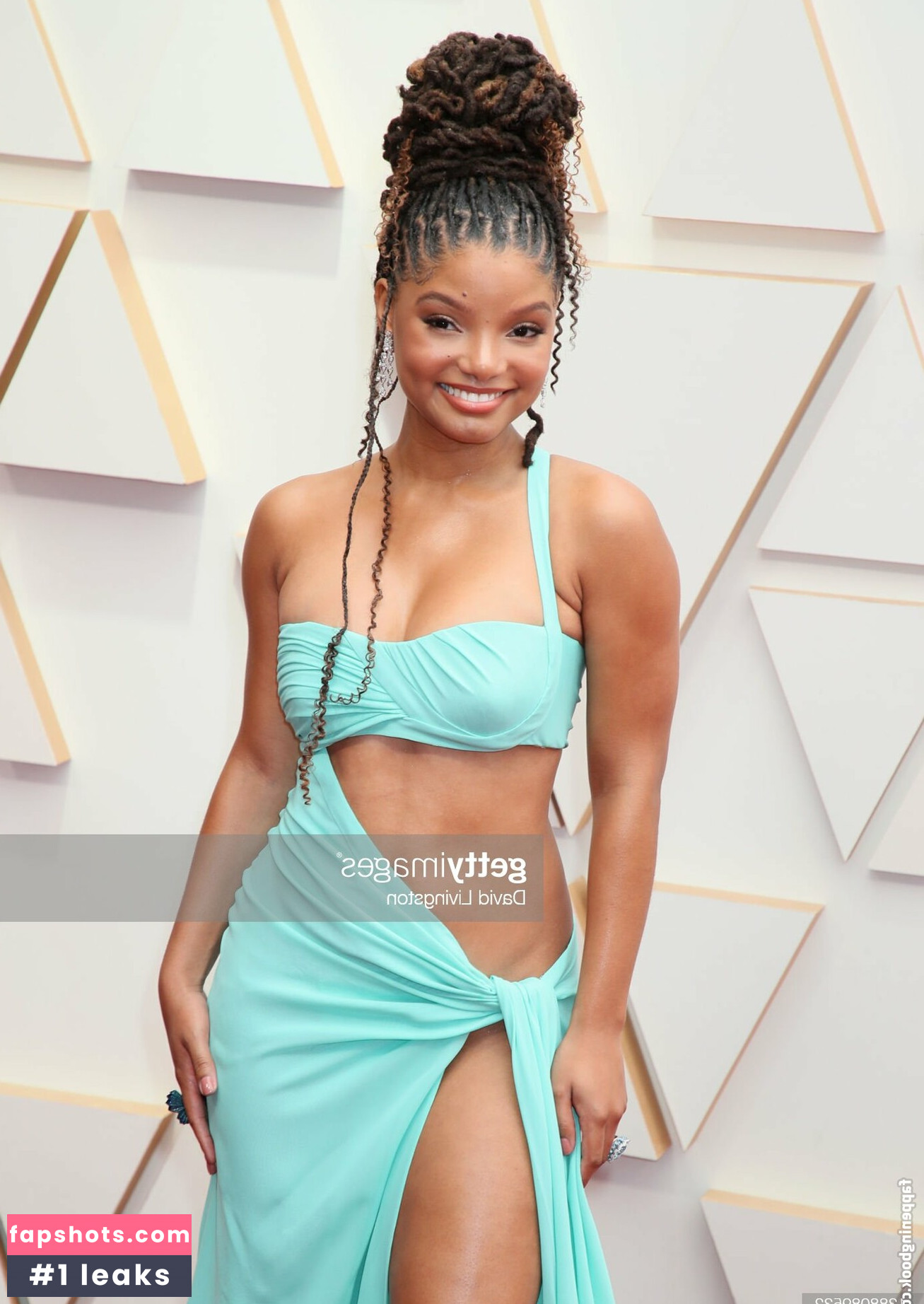 Halle Bailey gallery photo #293