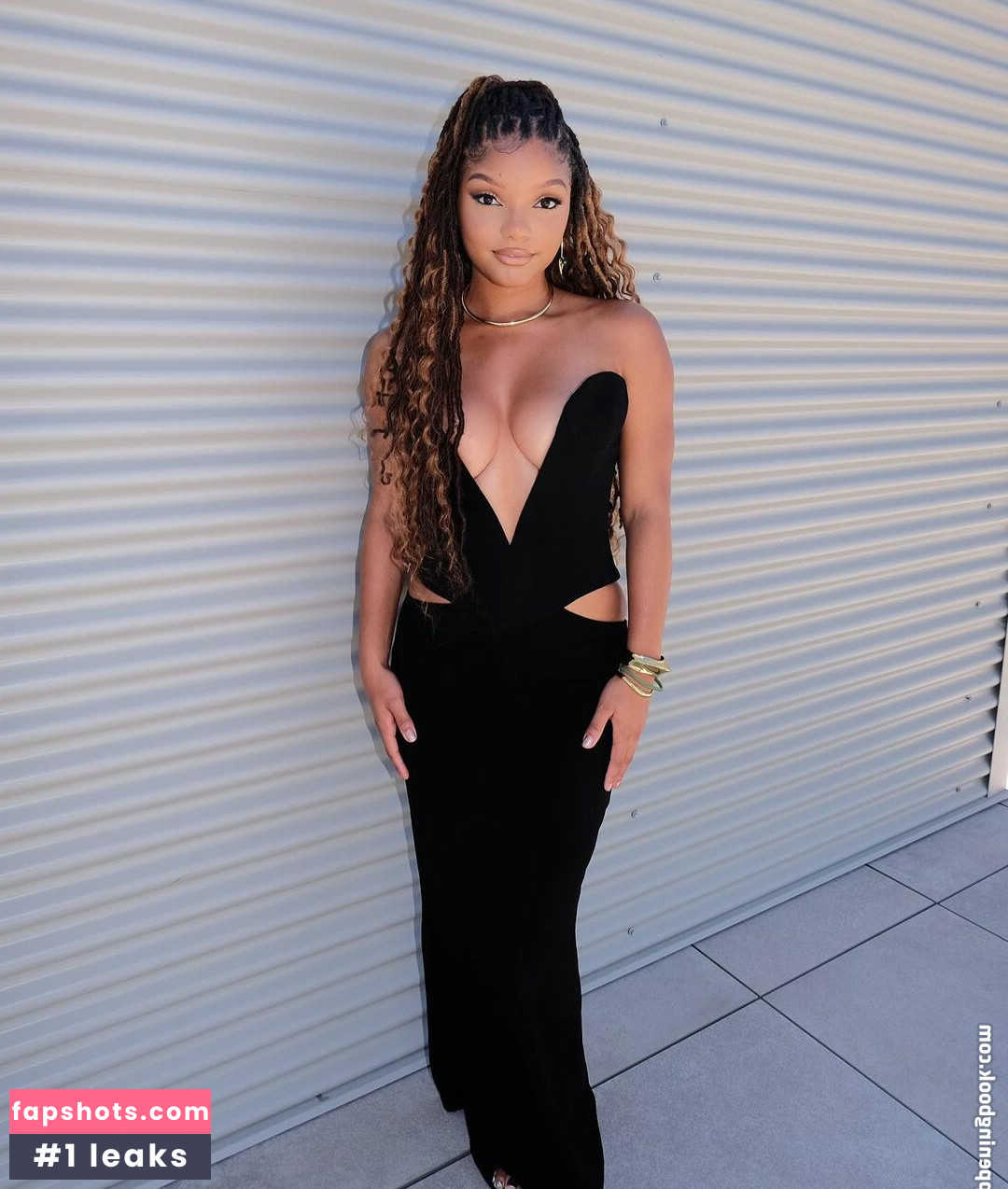 Halle Bailey gallery photo #304