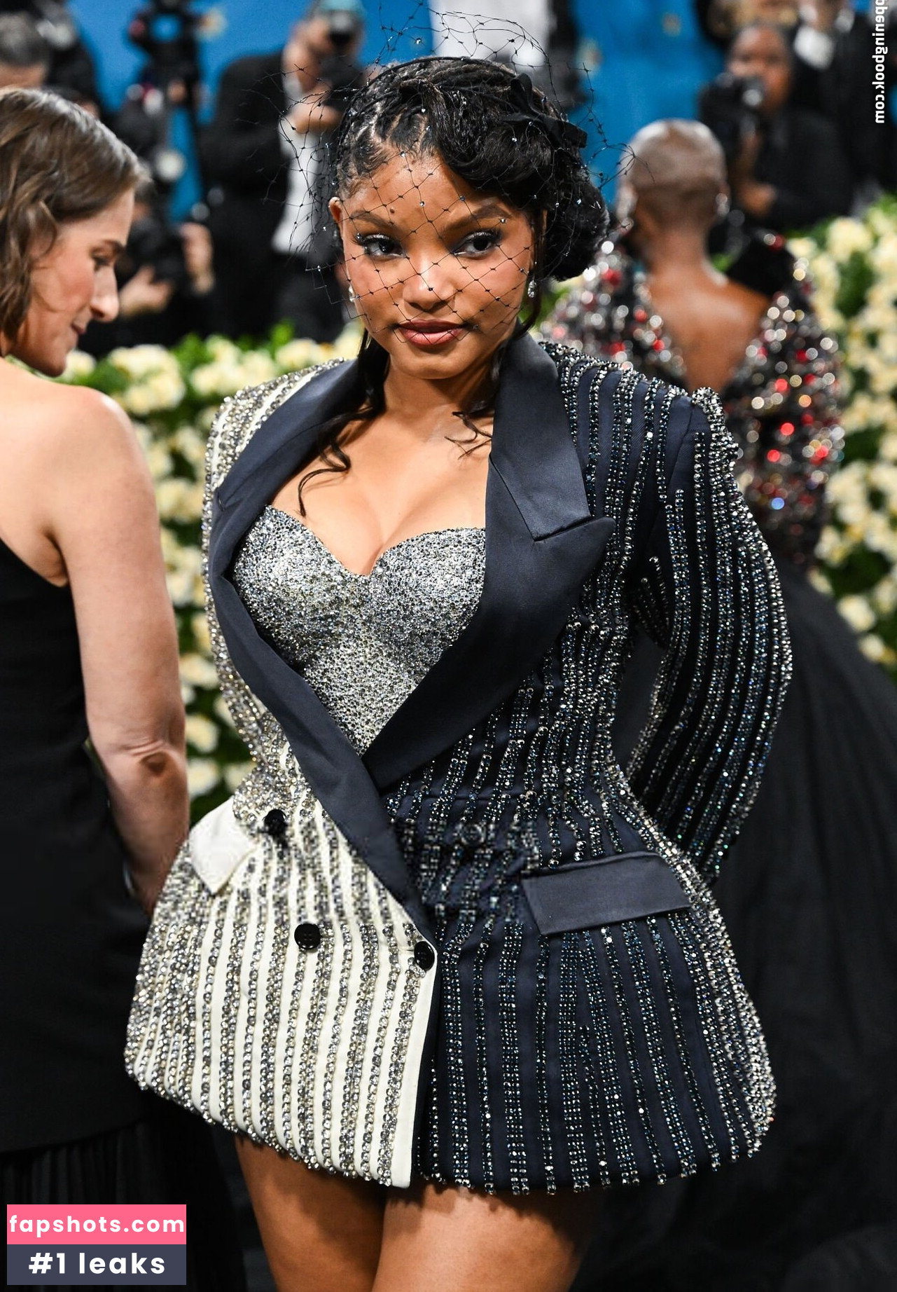 Halle Bailey gallery photo #45