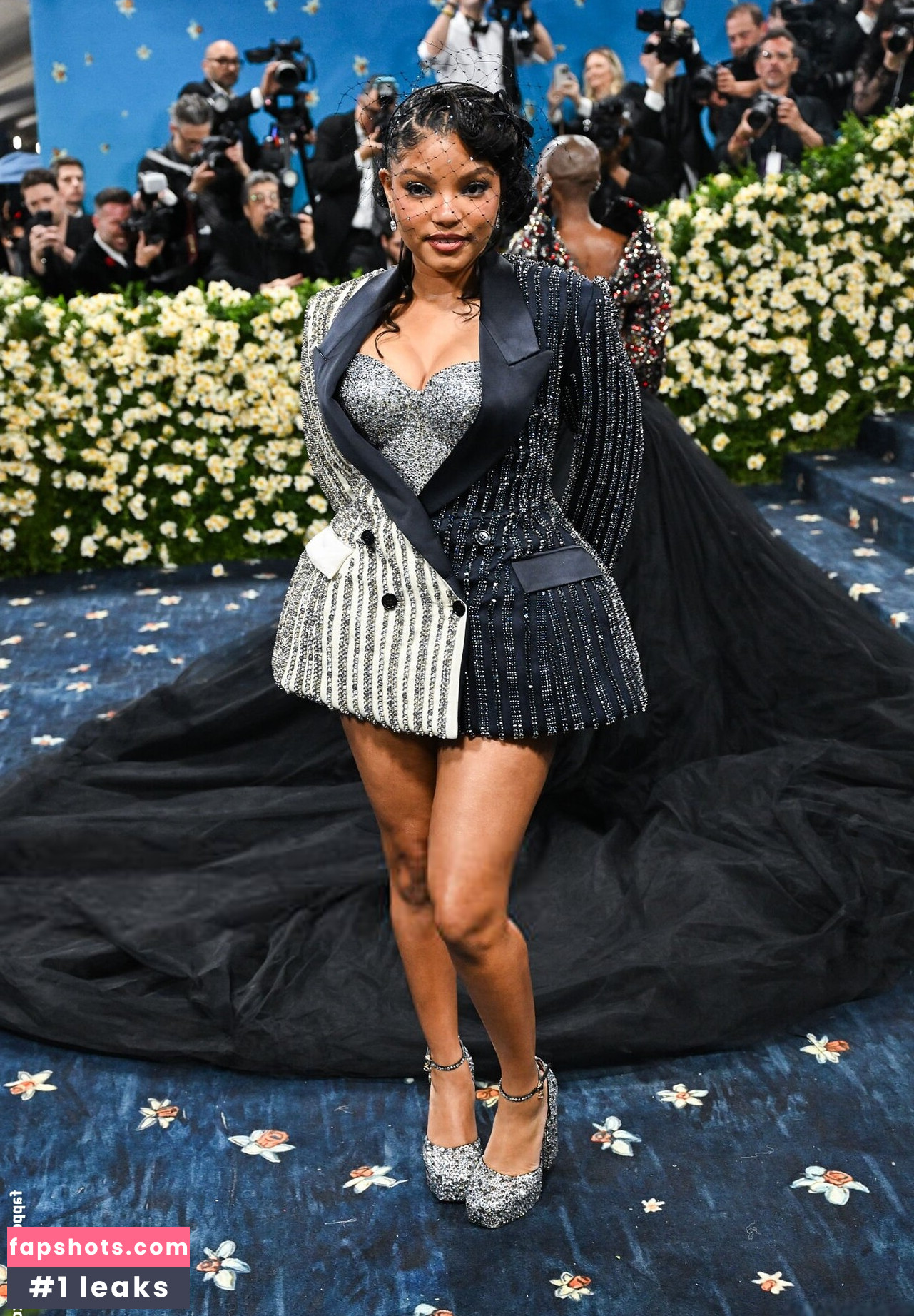 Halle Bailey gallery photo #48