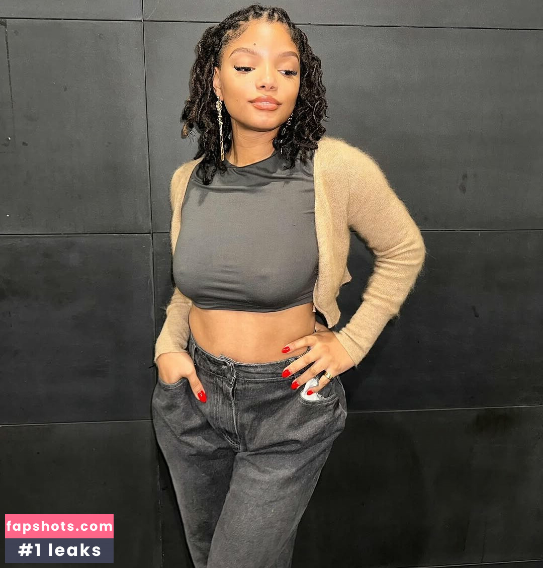 Halle Bailey gallery photo #79