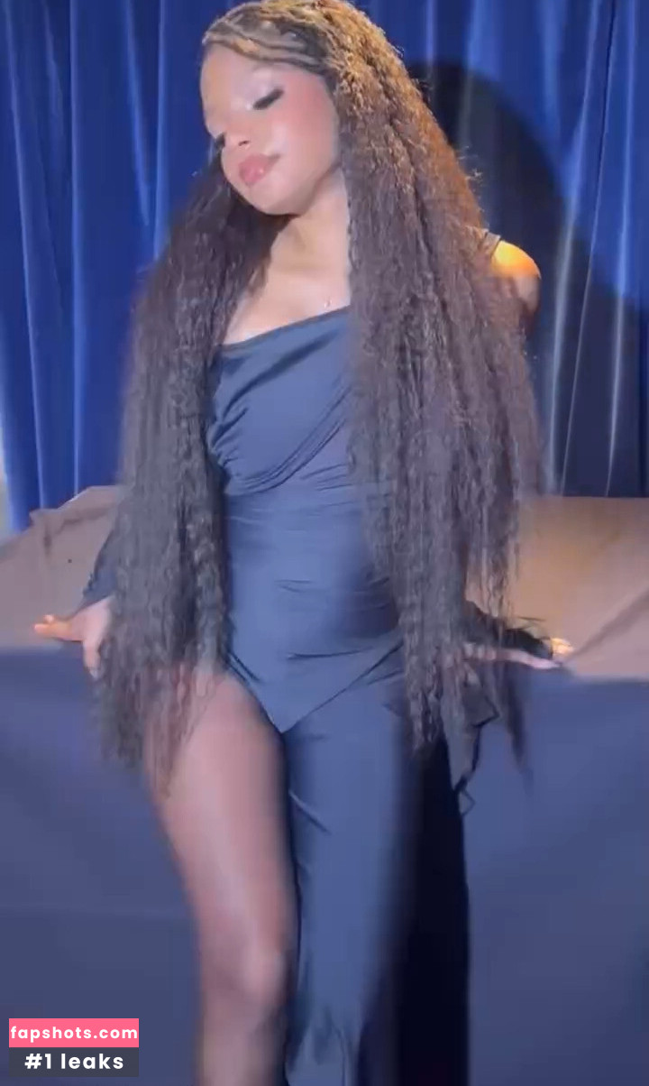 Halle Bailey gallery photo #86