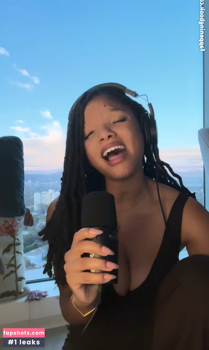 Halle Bailey gallery photo #93