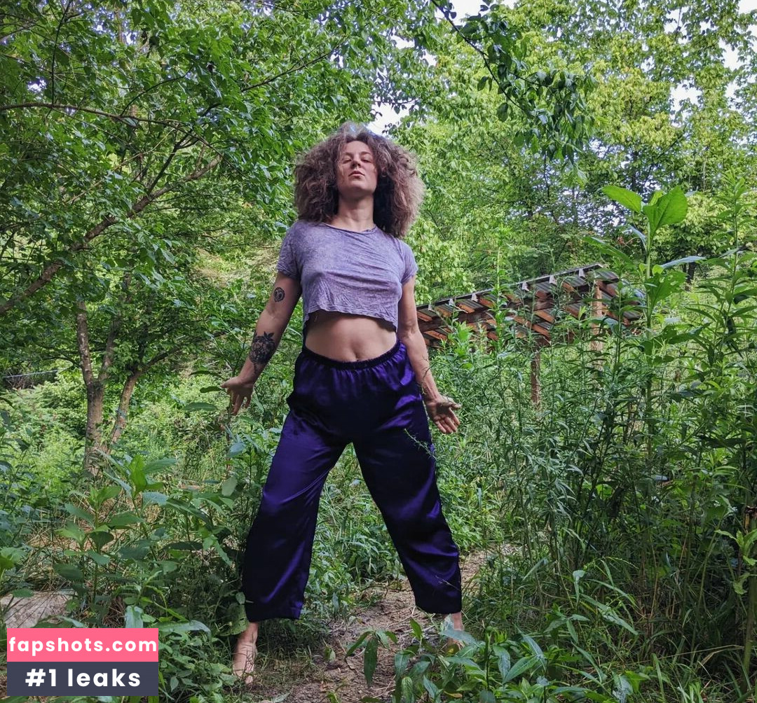 Hallee Hirsh Nude Leaks OnlyFans Photos #23 - LeakJerk